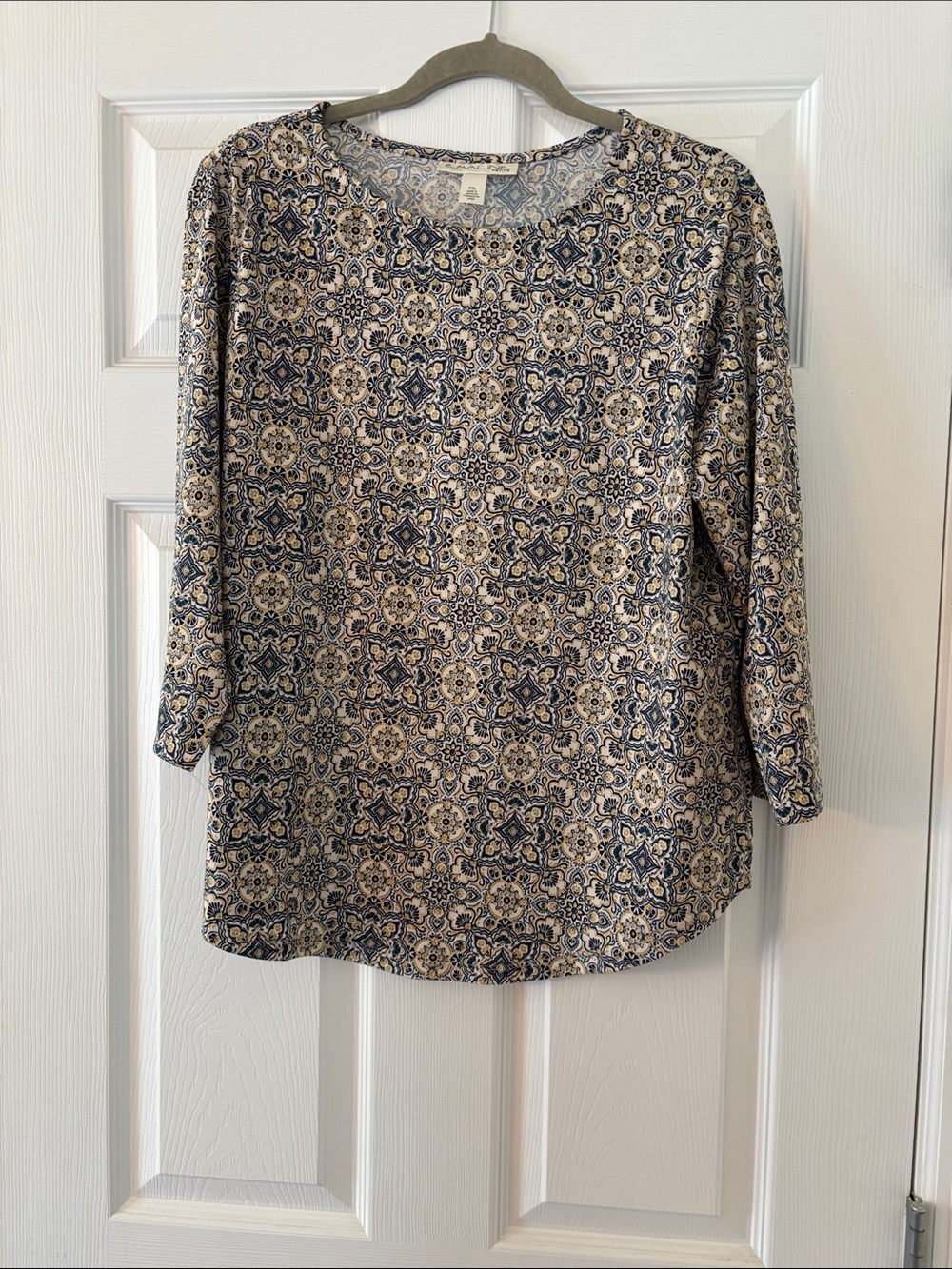 Women’s Navy and Cream Patterned Long Sleeve Top